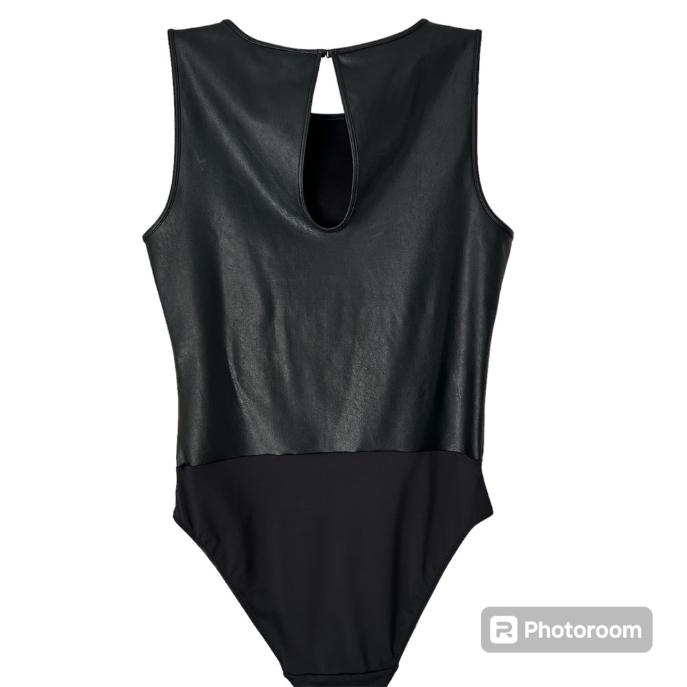 NWT INC Faux Leather Sleeveless Bodysuit, Black, Size Large - Picture 4 of 9